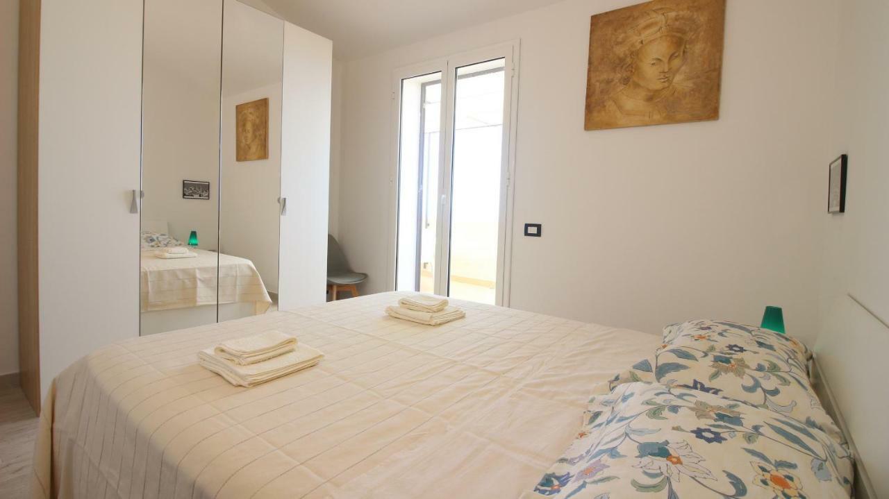 Casa Panoramica Santa Lucia Apartment Чефалу Екстериор снимка